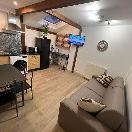 Charmant T2 Plein Centre Ville Et Proche Gare Бурж Екстериор снимка